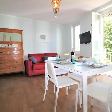 Looking For A View Appartement *